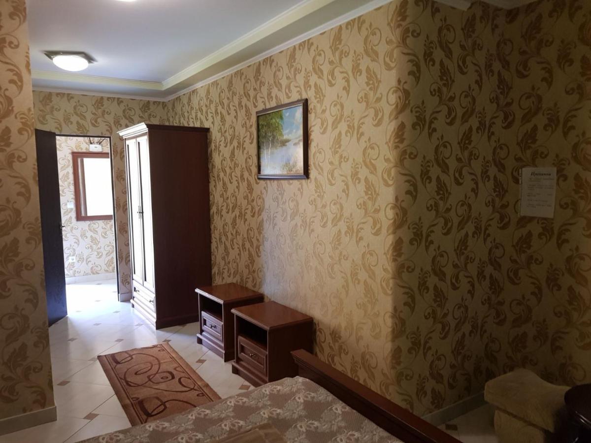 Villa Vera Berehove  Extérieur photo