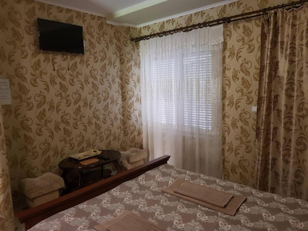 Villa Vera Berehove  Extérieur photo