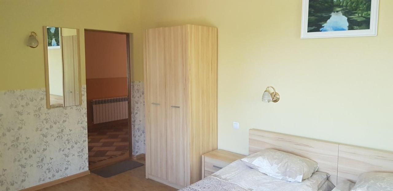 Villa Vera Berehove  Extérieur photo