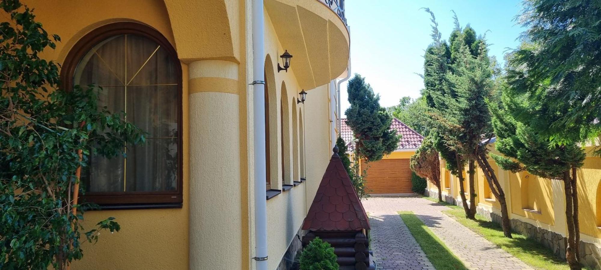 Villa Vera Berehove  Extérieur photo
